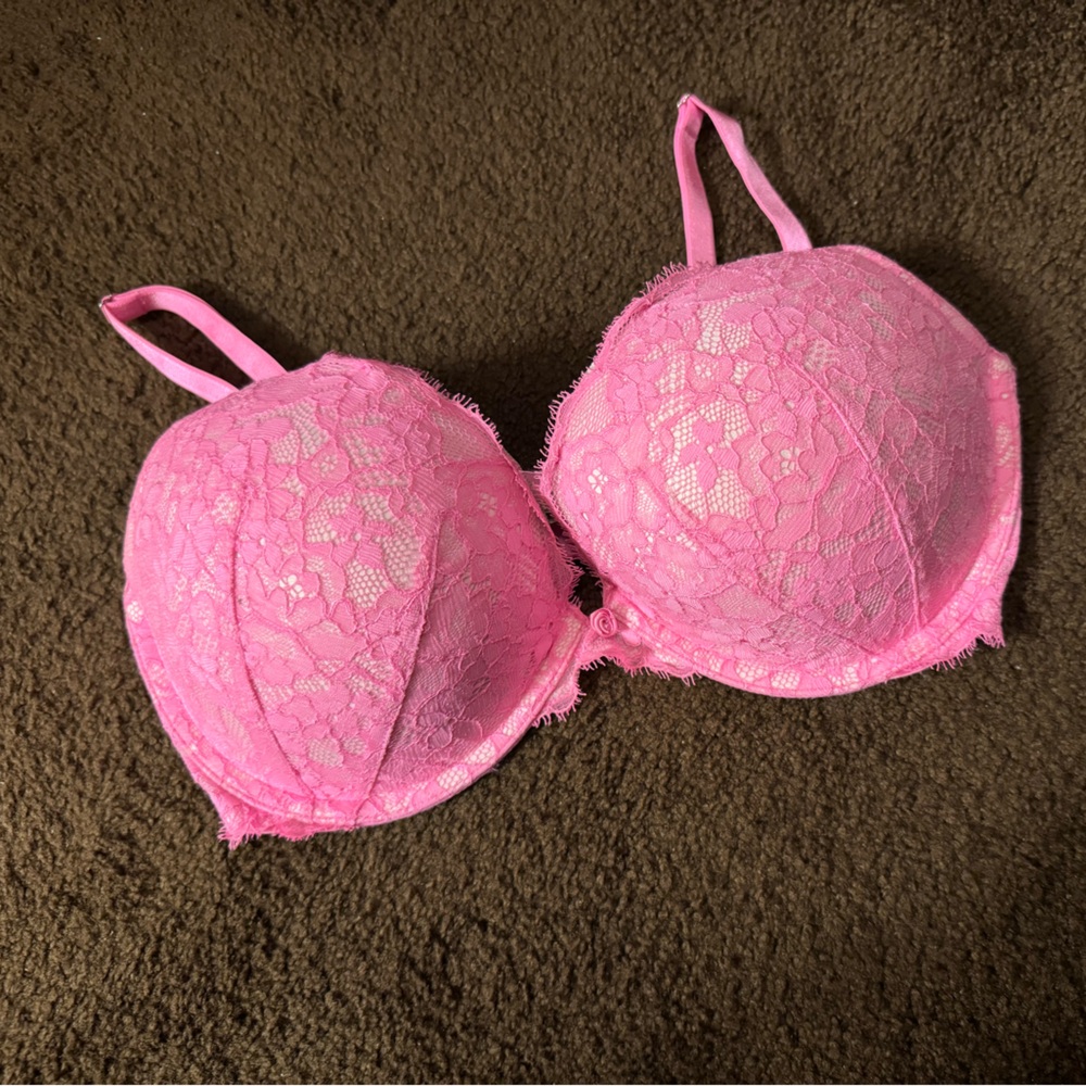 Victoria's Secret Women's Pink Bra